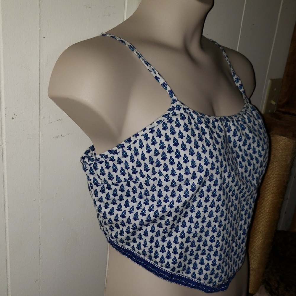 Blue and White Floral Women's Summer Top NWOT